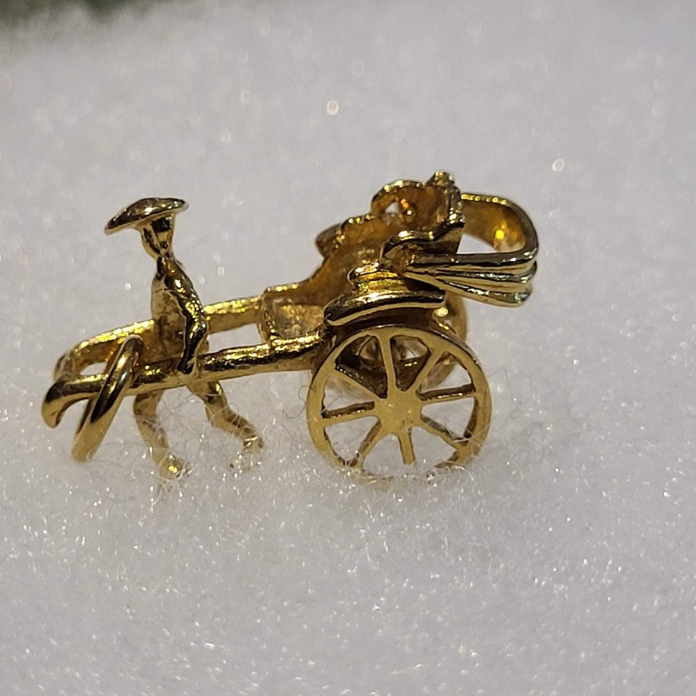 14K Gold Rickshaw Pendant